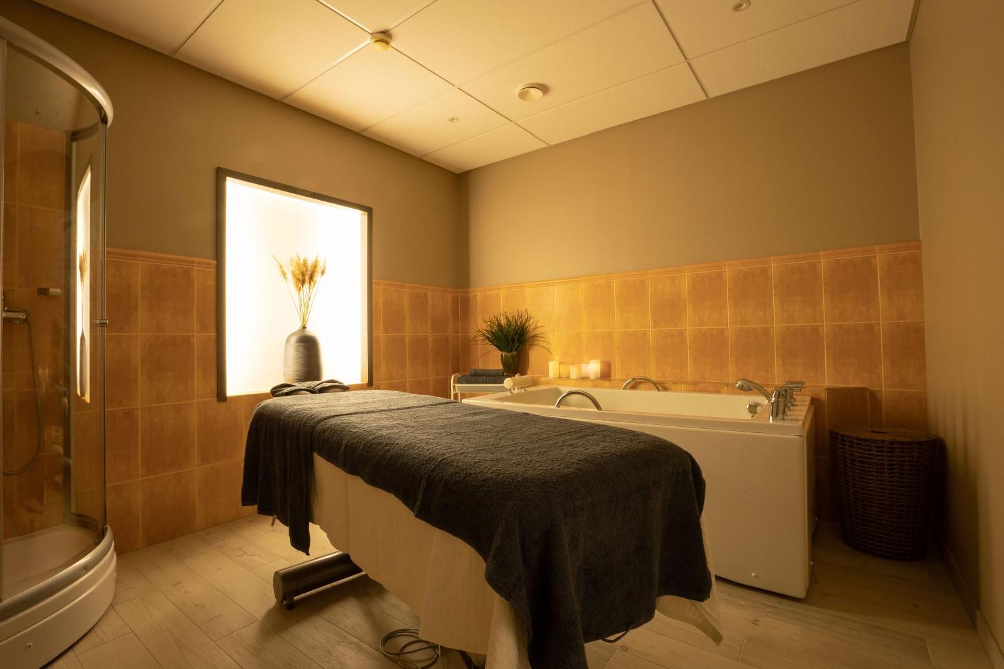 Oe Seaside Suites & Spa Kuressaare Zewnętrze zdjęcie